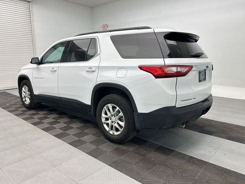 Certified 2020 Chevrolet Traverse LT w/ LPO, Black Accent Package AWD/4WD image 3