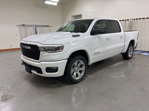 New 2026 RAM 1500 4x4 Crew Cab image 4