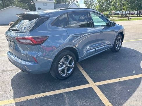 Used 2024 Ford Escape ST-Line w/ Tech Pack #1 AWD/4WD image 3