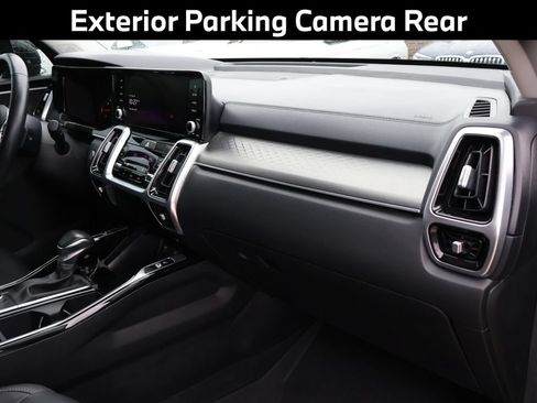 Used 2022 Kia Sorento SX FWD image 11