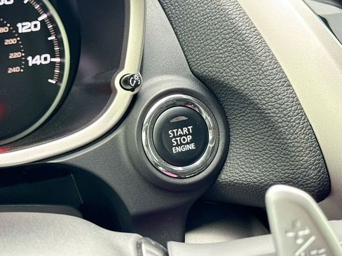 Used 2025 Mitsubishi Eclipse Cross Black Edition image 18