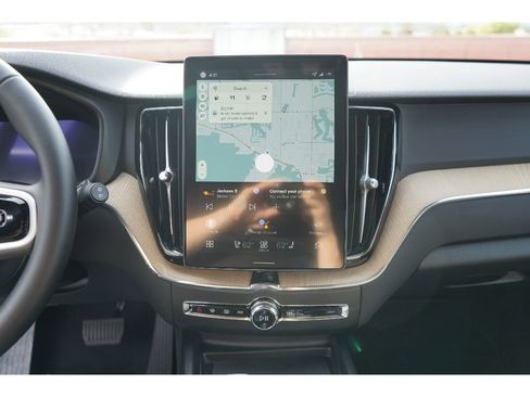 New 2026 Volvo XC60 B5 Plus w/ Protection Package Premier image 13