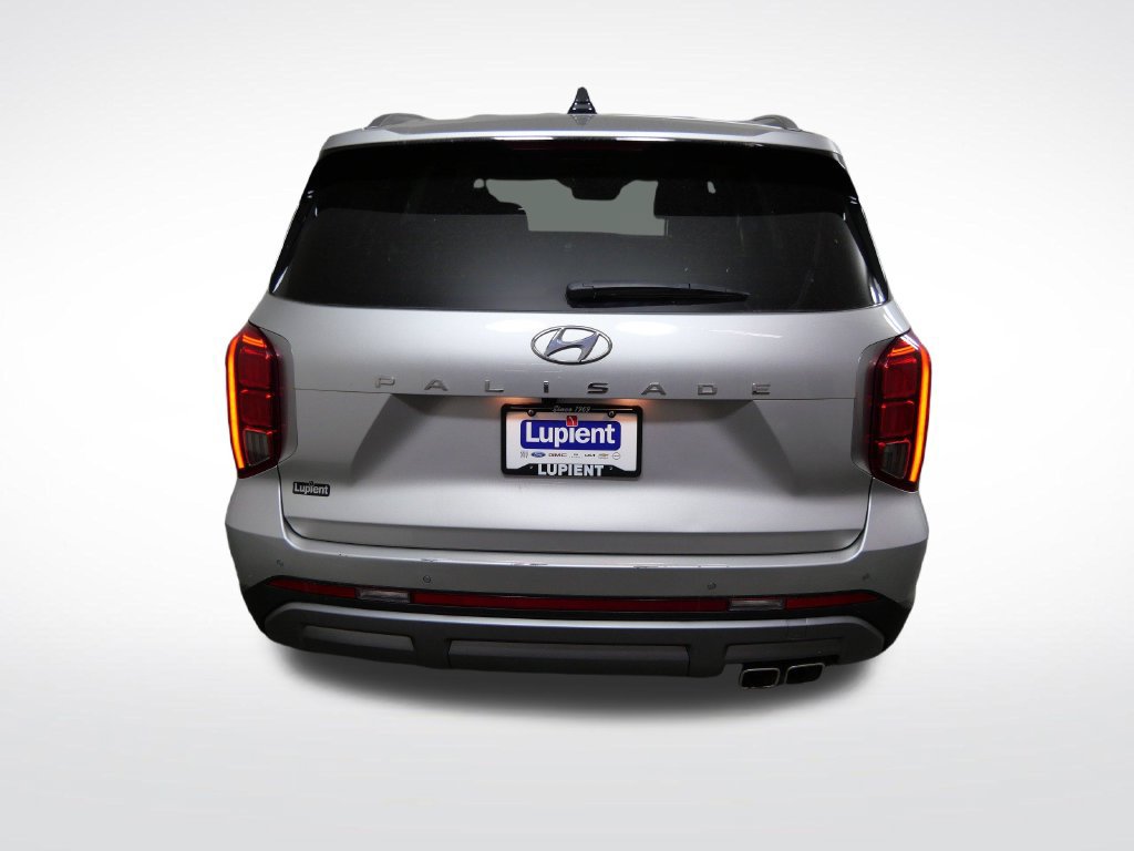 Used 2024 Hyundai Palisade SEL FWD image 4