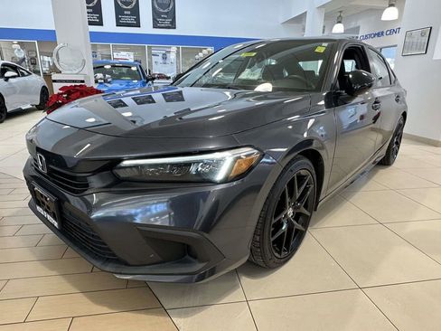 Used 2023 Honda Civic Sport image 6