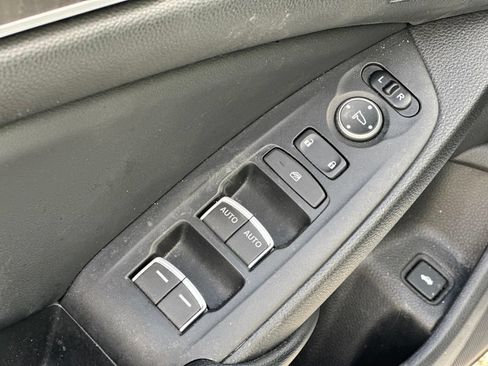 Used 2018 Honda Accord EX-L image 16