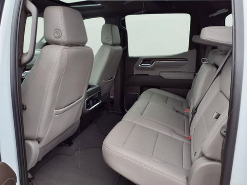Certified 2022 GMC Sierra 1500 SLT w/ SLT Premium Plus Package image 21