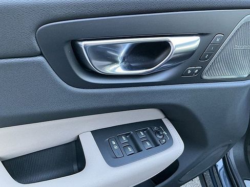 New 2026 Volvo XC60 B5 Plus w/ Climate Package image 15