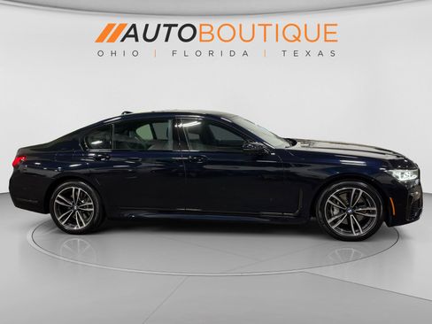 Used 2022 BMW 740i xDrive w/ M Sport Package AWD/4WD image 6