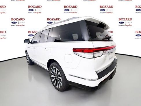 Used 2022 Lincoln Navigator Reserve AWD/4WD image 6