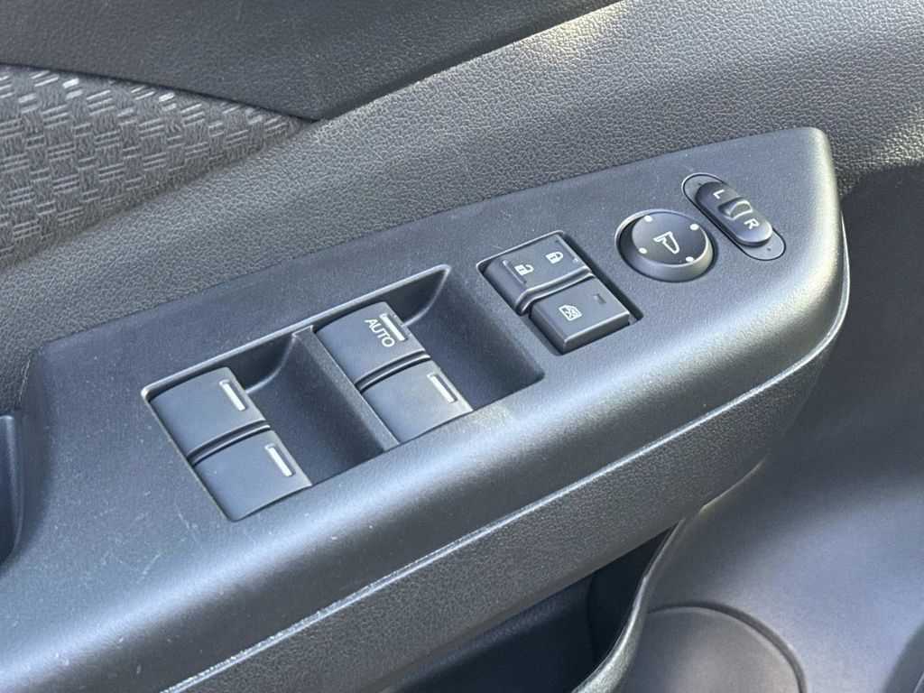 Used 2016 Honda CR-V EX image 18