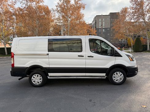 Used 2024 Ford Transit 250 Low Roof w/ Exterior Upgrade Package image 6