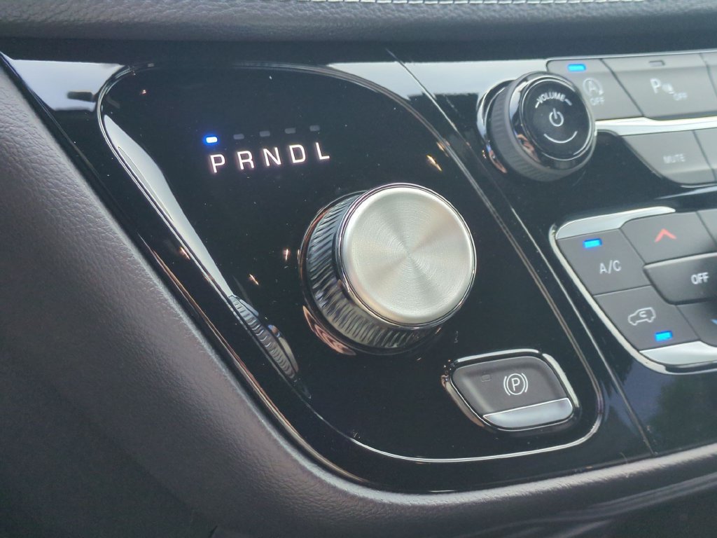 New 2027 Chrysler Pacifica Select FWD image 24
