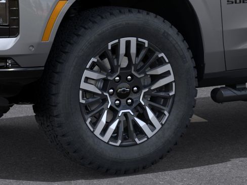 New 2026 Chevrolet Suburban Z71 w/ Comfort Package AWD/4WD image 33