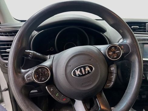 Used 2019 Kia Soul FWD image 13