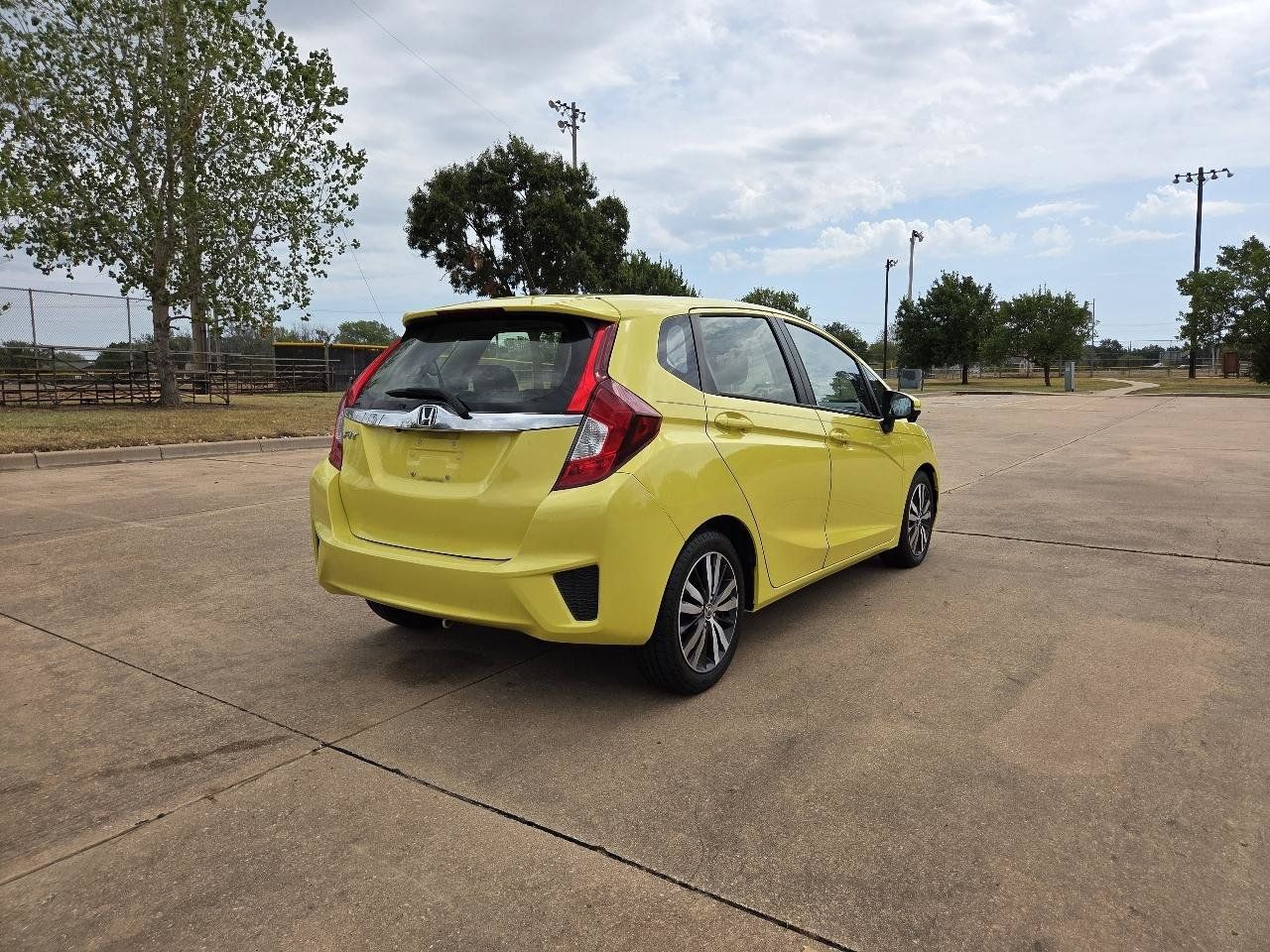 Used 2016 Honda Fit EX image 30