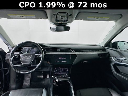 Used 2023 Audi e-tron Premium image 3