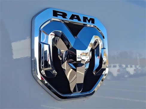 Used 2025 RAM ProMaster 2500 w/ Convenience Group image 29