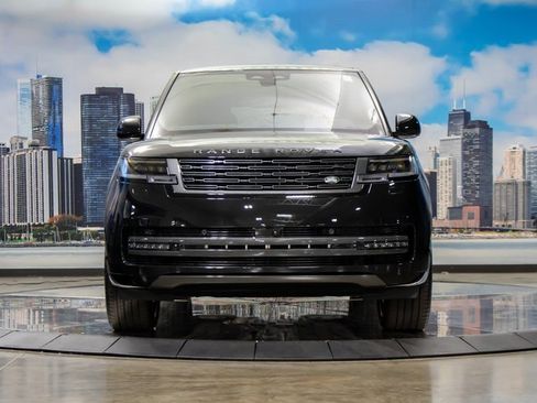 New 2026 Land Rover Range Rover SE image 3