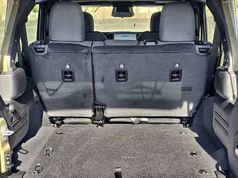New 2026 Jeep Wrangler Unlimited Rubicon AWD/4WD image 34