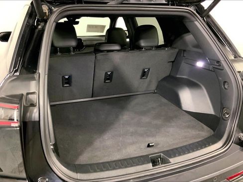 Used 2025 Chevrolet Equinox RS w/ Safety and Technology Package AWD/4WD image 4