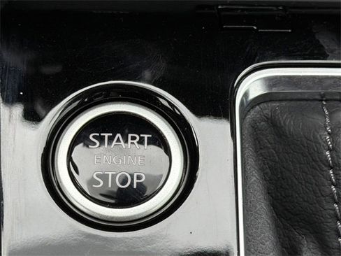 Certified 2023 Nissan Kicks SV image 27