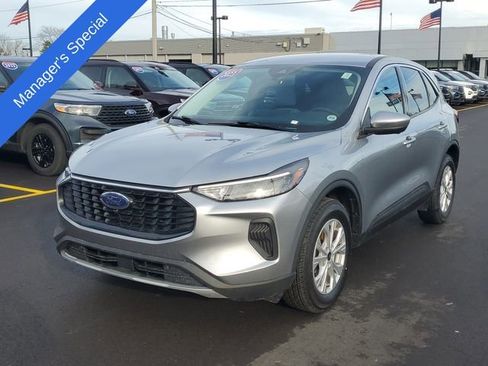 Certified 2023 Ford Escape Active w/ Tech Pack #2 image 2