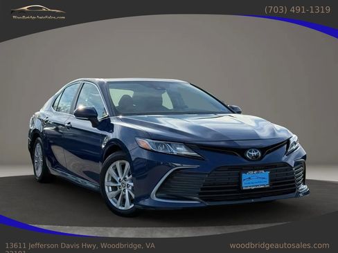 Used 2023 Toyota Camry LE FWD image 1