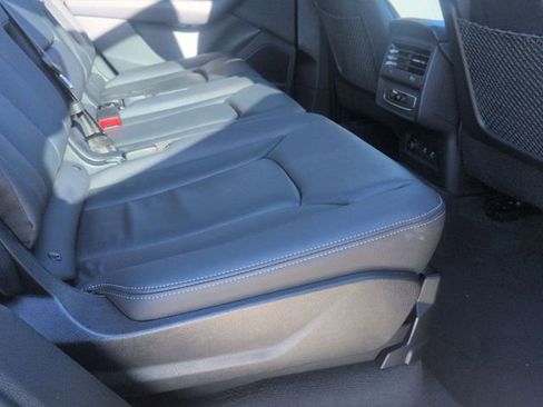 Used 2025 Audi Q7 3.0T Premium Plus image 26