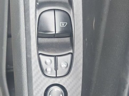 Used 2024 Nissan Altima 2.5 SV w/ SV Premium Package FWD image 18