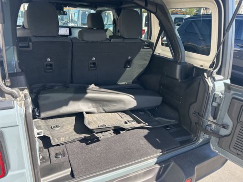Used 2025 Jeep Wrangler Willys image 31