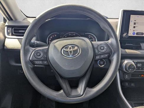 Used 2024 Toyota RAV4 XLE FWD image 14
