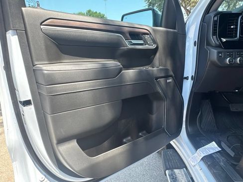 New 2026 GMC Sierra 1500 SLT AWD/4WD image 15