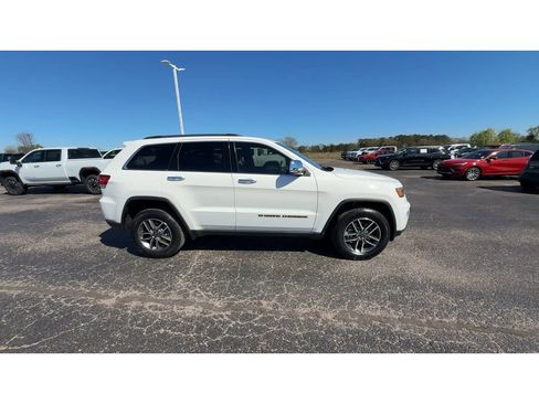 Used 2022 Jeep Grand Cherokee Limited image 9