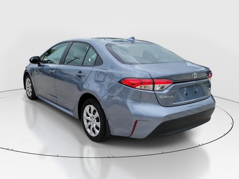 Certified 2025 Toyota Corolla LE FWD image 5