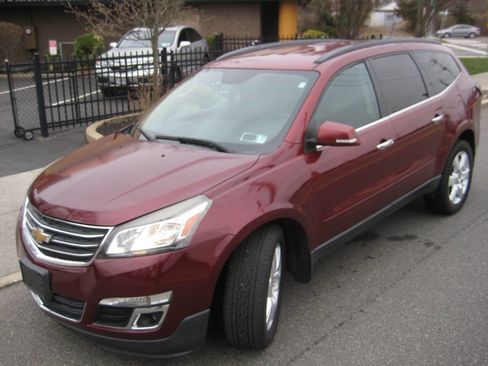 Used 2016 Chevrolet Traverse LT w/ Style and Technology Package AWD/4WD image 27