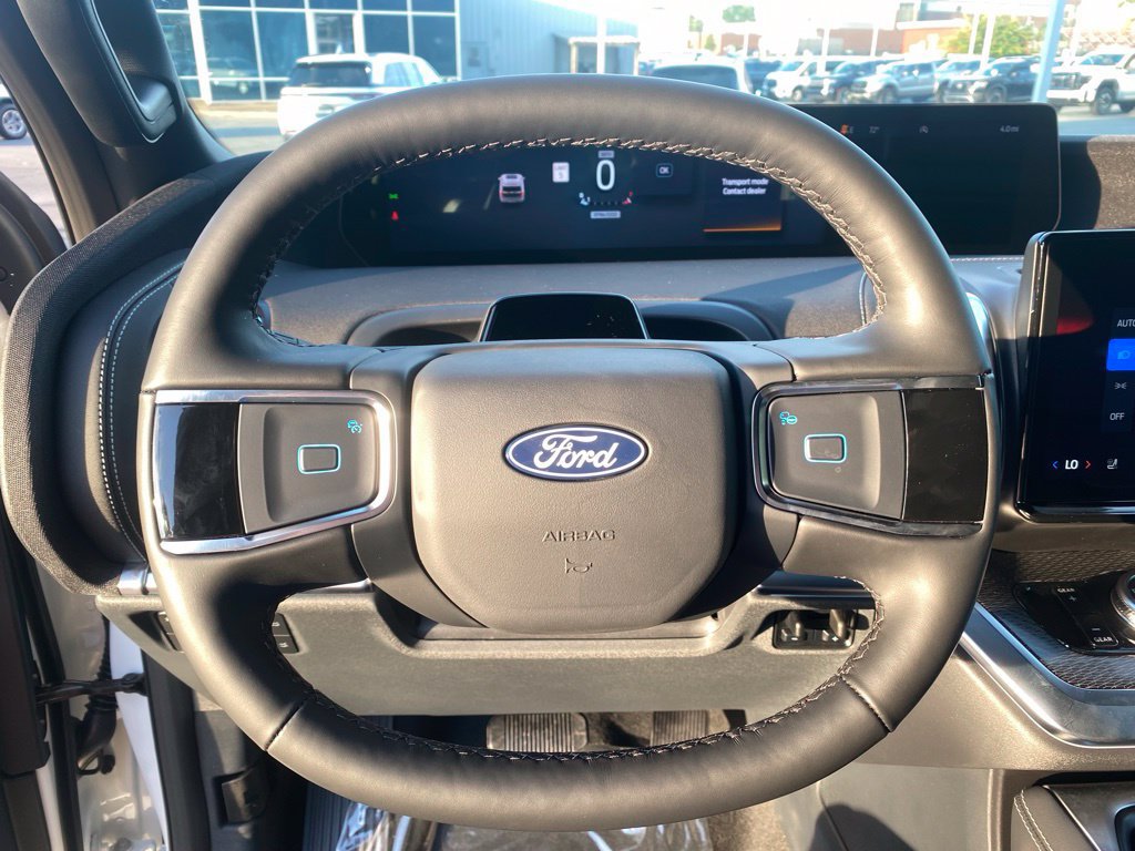 New 2027 Ford Expedition Platinum w/ Stealth Appearance Package AWD/4WD image 21
