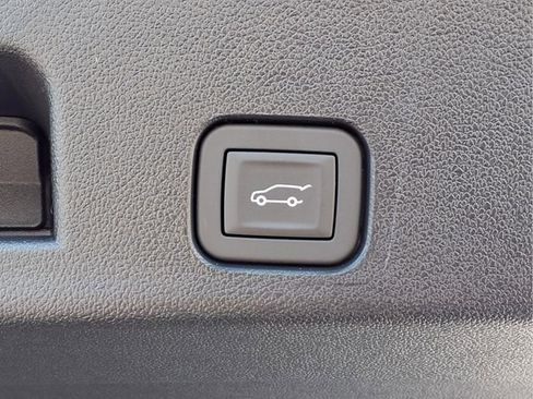 New 2026 GMC Acadia Elevation w/ Elevation Premium Package AWD/4WD image 23