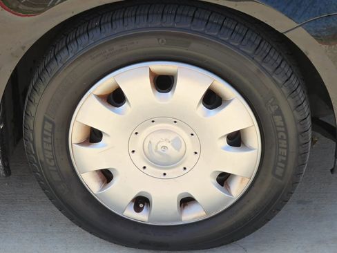 Used 2009 Volkswagen Rabbit S image 20