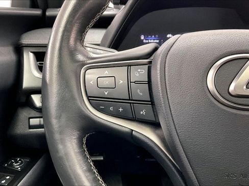 Used 2019 Lexus UX 200 F Sport image 20