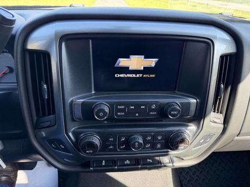 Used 2019 Chevrolet Silverado 2500 LT w/ Midnight Edition image 29