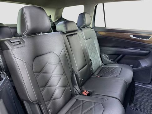 Certified 2025 Volkswagen Atlas SE AWD/4WD image 31
