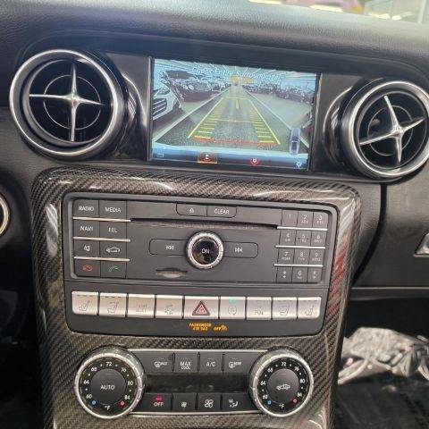 Used 2017 Mercedes-Benz SLC 43 AMG image 25