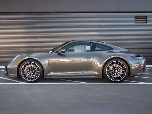 Used 2026 Porsche 911 Carrera S RWD image 2
