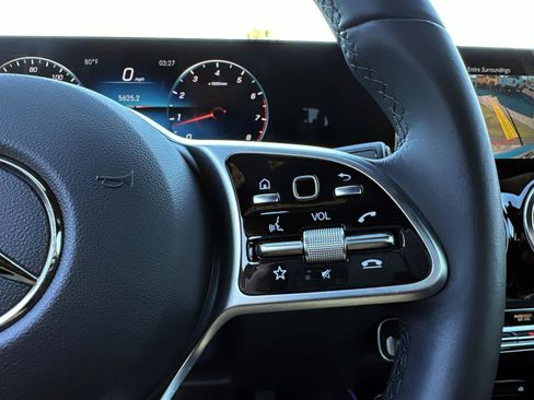 Certified 2022 Mercedes-Benz GLB 250 image 31