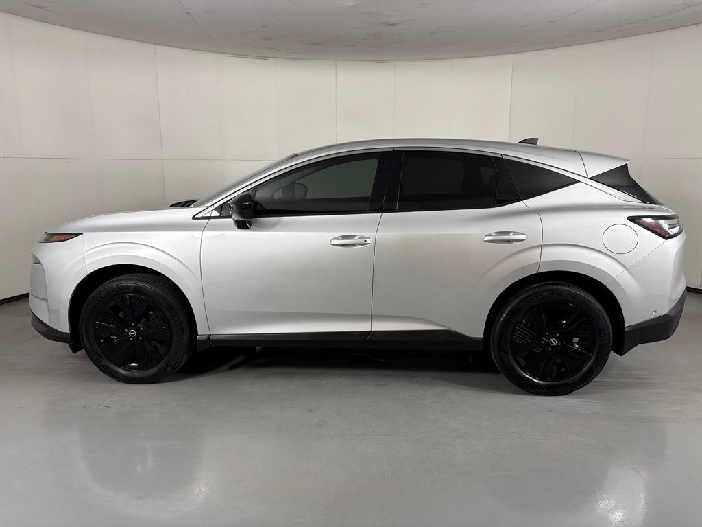 Certified 2025 Nissan Murano SV FWD image 5