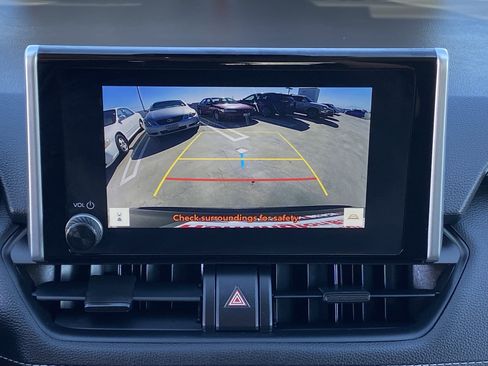 Certified 2025 Toyota RAV4 LE image 23