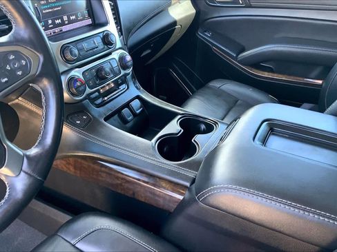 Used 2019 Chevrolet Tahoe LT image 16