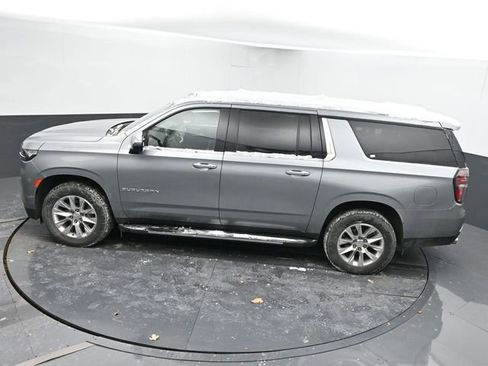 Used 2023 Chevrolet Suburban Premier image 45