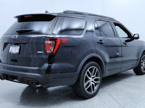 Used 2019 Ford Explorer Sport image 5
