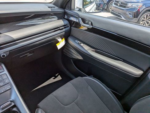 Certified 2025 Hyundai Palisade Calligraphy AWD/4WD image 18